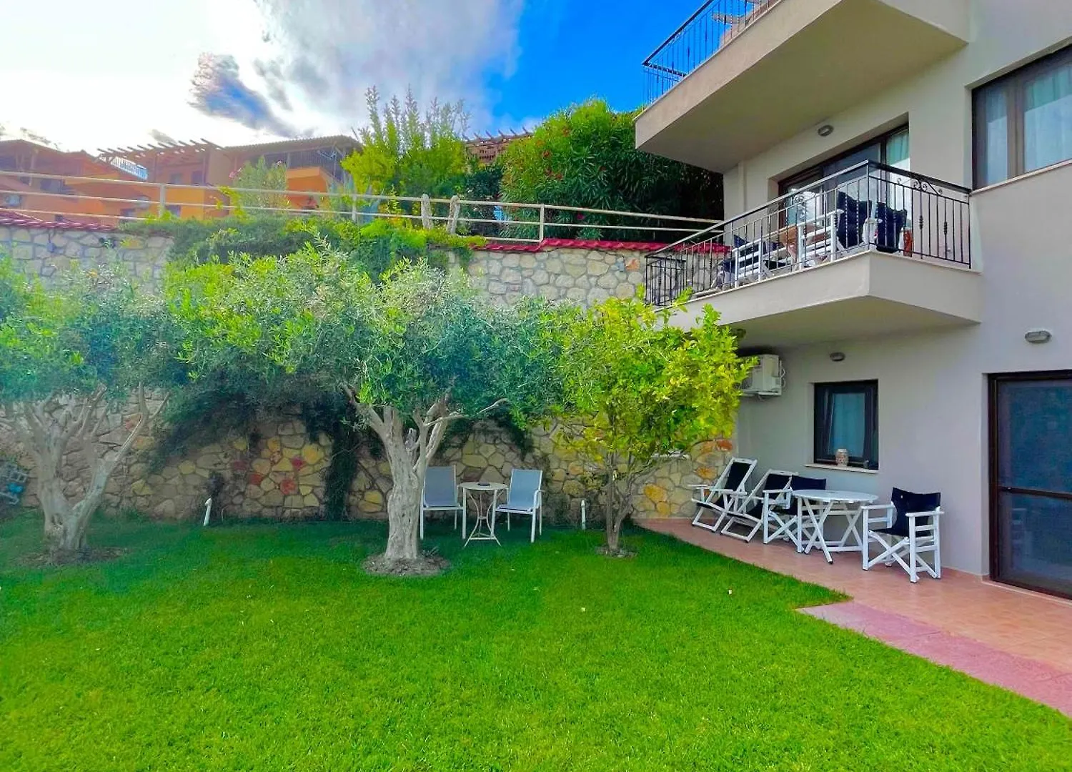 Koumaros Aparthotel Agia Paraskevi  2*, Agia Paraskevi (Kassandra) Griekenland