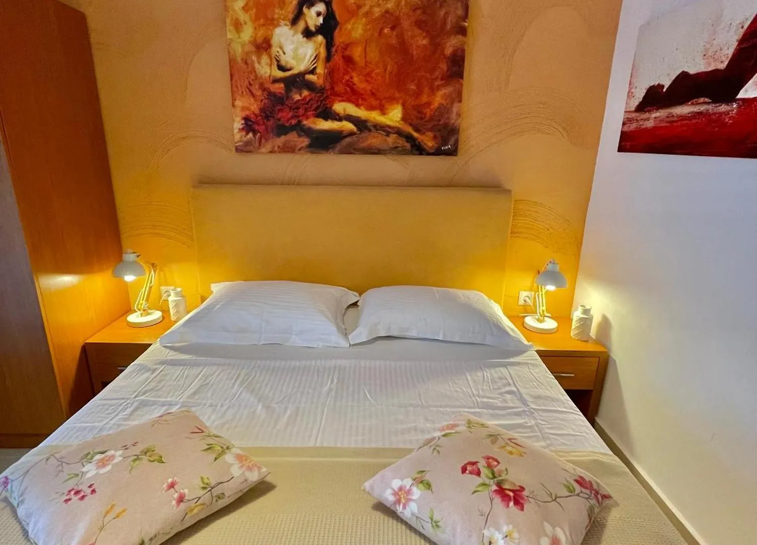 Koumaros Aparthotel