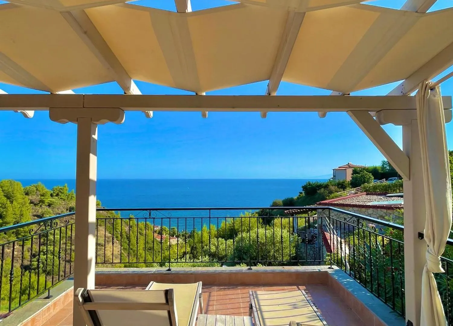 Koumaros Aparthotel Greece