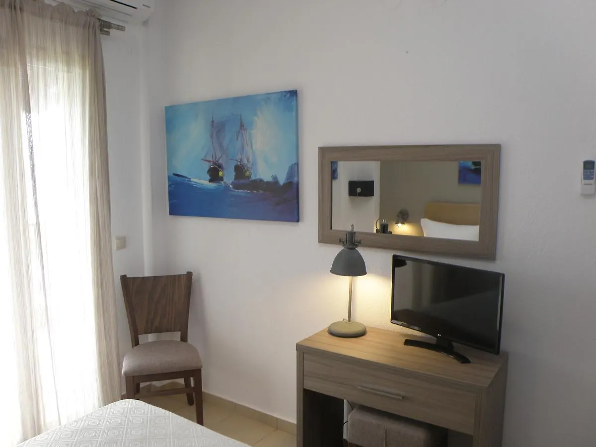 Koumaros Aparthotel 2*, Agia Paraskevi (Kassandra)